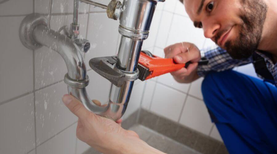 Professional Leak Detection Services in Victor, IA